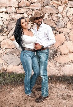 Ranchero Wedding Outfit, Vaquera Dress, Ranchero Outfits Women, Cowboy Girl Outfits, Cowboy Outfits For Women, Cute Couple Matching Outfits, Cute Couple Matching, Jaripeo Outfits, 2017 Gmc Sierra 1500