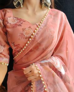 Floral Silk Saree, Indian Wear Saree, Pearl Lace Border, Saree Orange, Floral Print Saree, Saree Wearing Styles, Simple Saree Designs, New Saree Blouse Designs, Pearl Lace