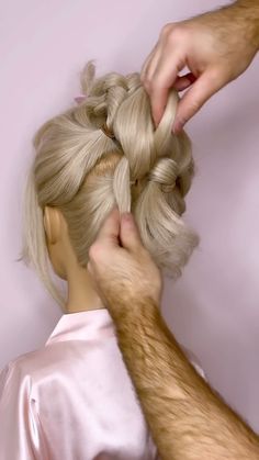 Joseph I'Anson | Looking for a cute half up style? Then you need this tutorial easily create this twisted halfup style in minutes…. 🤍 L’IMAGE Mannequin -... | Instagram Bouncy Ponytail, Glam Updo, Faux Braid, Bob Length, Ponytail Tutorial