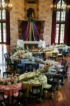 multicolor-serpentine-dinner-table Dover Hall, Vibrant Wedding, Wedding Reception Decor, Round Tables, Reception Party, Whimsical Decor, Whimsical Garden, Pattern Play, Wedding Tablescapes