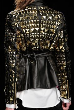 Studded jacket by Frankie Morello Fall 2012 Rhinestone Cowgirl, Elegant Outfits, Daryl Dixon, Norman Reedus, Beautiful Skirts, Studded Leather