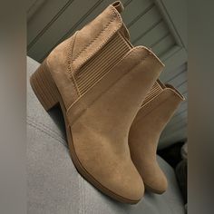 Women’s Tan Ankle Suede Boots Never Worn But No Tags Casual Ankle-high Heeled Boots, Casual Ankle-high Heeled Boots Medium Width, Tan Suede, Suede Ankle Boots, Suede Boots, Boots Booties, Bootie Boots, Ankle Boots, Women Shoes