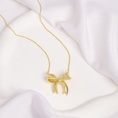 Bow Gold Necklace Pearl Bow Necklace, Wanderlust And Co, Dream Outfits, Bow Necklace, Zodiac Jewelry, Colored Gems, 925 Jewelry, Gold Plated Silver, Ring Necklace