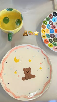 color me mine instagram story Bowl Color Me Mine, Poterry Clay Ideas Painting, Cute Simple Pottery Painting Ideas, Color Me Mine Vase Ideas, Color Me Mine Designs, Baby Ceramic Painting Ideas, Ceramics Cute Ideas, Bear Pottery Painting