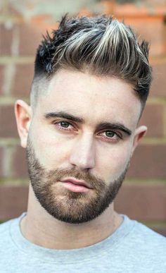 The faux hawk hairstyle is simplestylish and yet still a little wildCheck it out to find everything you need to know about it[Faux Hawk Gallery] Male Curly Hair, Textured Quiff, Textured Hairstyles, Johnny Edlind, Quiff Haircut, Growing Your Hair Out, Mens Hairstyles Medium