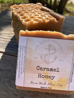 A goat milk soap with a delicious scent blend of honey, bergamot , vanilla top notes and hints of caramel. A scent that is so warm and comforting you'll be in love 😍  This is a dupe for Honey I Washed The Kids Each bar in this batch is approximately 4 oz 💜 Due to the handmade nature of artisan bar soaps, each one will be slightly different to another in terms of pattern, top and such but each bar is made with the same great ingredients, made, handled and packaged with care! - I cure each bar f Honey Bar, Dessert Soap, Bathing Beauty, A Goat, Homemade Soap Recipes, Homemade Soap, Artisan Soap, Goat Milk Soap, Soap Recipes