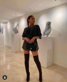 Oversized Tshirt Outfit Clubbing, Oversized Tshirt Night Out Outfit, Knee High Boots Party Outfit, Oversized Tshirt Boots Outfit, High Knee Boots Outfit Party, Knee High Boots Outfit Party, Thigh High Boots Outfit Winter, Oversized Outfit Ideas, Teenage Lifestyle