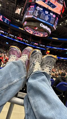 Nba Game Aesthetic, Daughter Bonding, Rich Rich, Nba Game, Game Aesthetic, Pretty Shoes Sneakers, Shoes Outfit Fashion, Halloween Costumes For Couples, Balenciaga Shoes