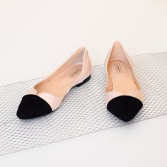 Olla - classic flats made of high-quality leather. The insole made of a soft calfskin ensures comfort of use. Delicately pointed toes optically slim the feet. Sizes UK, EU, US and feet dimensions in centimeters and inches 3 UK / 36 EU / 5 US insoles length 23.5 cm = 9.2 inches 4 UK / 37 EU/ 6 US insoles length 24 cm = 9.4 inches 5 UK / 38 EU / 7 US insoles length 24.5 cm = 9.7 inches 6 UK/ 39 EU/ 8 US insoles length 25.5 cm = 10 inches 7 UK / 40 EU / 9 US insoles length 26 cm = 10.3 inches 8 UK / 41 EU / 10 US insoles length 26.5 cm = 10.5 inches 9 UK / 42 EU / 11 US insoles length 27 cm = 10.8 inches Our shoes are handmade in traditional craftsmanship workshops in Europe. All shoes are made of high - quality leathers. The lining and insole are also made of genuine leather. We attach great Office Flats With Low Heel And Contrasting Heel Counter, Office Flats With Contrasting Heel Counter And Low Heel, Pointed Toe Flats With Contrasting Heel Counter For Office, Office Pointed Toe Flats With Contrasting Heel, Pointed Toe Leather Sole Flats For Office, Office Pointed Toe Flats With Low Heel, Office Flats With Contrasting Heel Counter And Almond Toe, Pointed Toe Leather Shoes For Work, Closed Toe Loafers With Contrast Sole