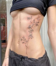 Different Types Of Tattoos Style, Dr Tattoo, Backpiece Tattoo, 16 Tattoo, Waist Tattoos, Funky Tattoos, Tattoo Graphic, Stomach Tattoos, Back Tattoo Women