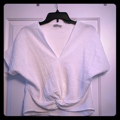 Brand New White Zara Blouse. Never Worn. Nwot Zara V-neck Tops For A Day Out, White V-neck Top For Daytime, Chic V-neck Top For Daytime, Chic Daytime V-neck Top, Elegant V-neck Tops For Daytime, Zara Vacation Crop Top, Zara Crop Top For Vacation, Chic V-neck Blouse For Daytime, Zara Blouse