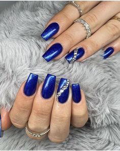 Royal Blue Nails With Silver Accent, Blue And Champagne Nails, Sapphire Nails Design, Blue Shellac Nails, Navy And Silver Nails, Shining Nails, Navy Nails Design, Glitter Gel Nail Designs