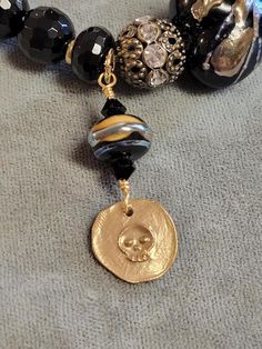 Handmade Black Bohemian Charm Bracelet, Halloween Beaded Black Jewelry, Black Beaded Jewelry For Halloween, Bohemian Bracelets For Halloween Gift, Bohemian Halloween Gift Bracelets, Bohemian Gold Jewelry For Halloween, Bohemian Handmade Bracelets For Halloween, Bohemian Black Charm Bracelet As Gift, Halloween Bracelet Jewelry Gift