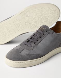 Suede sneakers with natural rubber sole The refined materials of the Brunello Cucinelli collections enrich the elegant and essential style of these sneakers. The suede’s velvety texture stands out against the natural latex outsole, which adds a distinct touch and provides flexibility and lightness. Classic Suede Custom Sneakers With Gum Sole, Classic Custom Suede Sneakers With Gum Sole, Classic Suede Sneakers With Textured Sole, Luxury Suede Sneakers With Rubber Sole, Classic Suede Custom Sneakers With Contrast Sole, Classic Custom Suede Sneakers With Contrast Sole, Classic Custom Suede Sneakers With White Sole, Classic Custom Sneakers With White Sole And Suede, Classic Suede Sneakers With Leather Sole