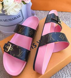 Louis Vuitton Slides, Louis Vuitton Pink, Fashion Slippers, Leather Slippers, Louis Vuitton Shoes, Slipper Sandals, Sneaker Heels