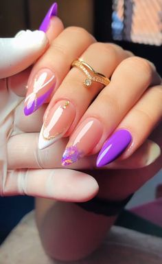 Belle Nails, Manicured Nails, Tie Dye Nails, Nail Effects, Boyfriend Crafts, Purple Nail Designs, Bling Acrylic Nails, Fabulous Nails, Bling Nails