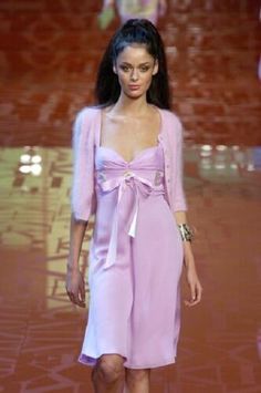 VALENTINO Vintage SS05 Runway Mini Dress S | eBay 60s Runway Fashion, Runway Dresses Couture, Runway Mini Dress, 2000s Runway Fashion, 80s Runway Fashion, Mini Dress Runway, Vintage Runway Fashion, Vintage Purple Dress, Pink Dress Fashion