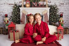 Noel Christmas Fireplace Photography Backdrop Christmas Fireplace Photoshoot, Fireplace Family Photoshoot, Fireplace Christmas Photoshoot, Christmas Photo Studio, Fireplace Photoshoot, Christmas Pajama Pictures, Fireplace Photography, Xmas Photoshoot, Christmas Photo Background