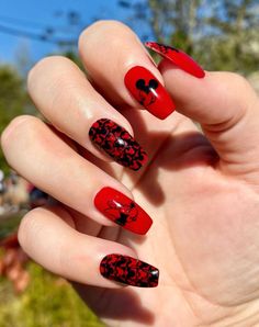 Red Mickey Modern Nail Designs Modern Nail Designs, Artistic Drawings, Red Backgrounds, Shiny Background, Red Marble, Modern Nails, Sun Shine, Art Trends