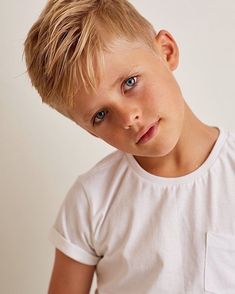 Blue Eyes Blonde Hair, Blonde Kids, Black Kids Fashion, Warm Scarves, Boys Hair, Fine Straight Hair, Boy Hair, Instagram Portrait