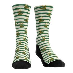 The perfect pair to wear when streaming Marvel Studios original series, Loki! Walk alongside your favorite heroes and villains with our official Marvel sock collection. L/XL (Large) - Men 9-13, Women 10.5-14.5 Alligator Loki, White Alligator, Sock Collection, Heroes And Villains, Xmas Ideas, Striped Socks, Kids Socks, Winter Soldier, Athletic Fashion