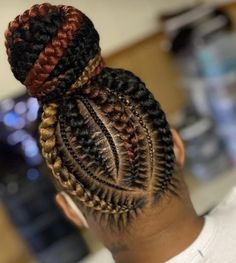 Feedins Braids Into Bun, Lemonade Braids Updo, Braided Updo Black Women, Updo Feed In Braids Hairstyles, Braided Up Bun For Black Women, Feed In Braids Updo Buns, Medium Feed In Braids Ponytail, Feed In Braids Cornrows Ponytail, Braids Updo For Black Women Up Dos