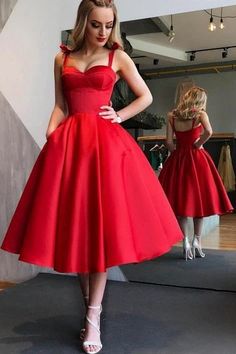 Romantic Vintage Sweetheart Neckline Tea-length Dress With Straps And – Ms. Grace Tea Length Homecoming Dresses, Tea Length Prom Dress, Looks Adidas, 1950s Cocktail Dress, Midi Prom Dress, Short Red Prom Dresses, Mini Prom Dresses, Gown Red, Winter Formal Dresses