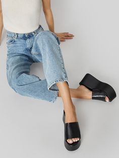 Slip On Sandals Outfit, Mule Sandals Outfit, Platform Mules Outfit, Platform Slides Outfit, Black Platform Sandals Outfit, Mules Outfit