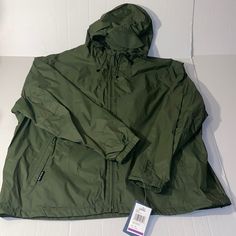 Cabela’s Mesh Lined Hooded Green Size 2xl Packable Rain Jacket Vented Back Zippered Pockets New And In Good Condition! Shell 100% Nylon Lining “A” 100% Polyester Lining “B” 100% Nylon Armpit To Armpit 29.5” Shoulder To Hem 31” Sleeve Length From Shoulder 25.25” Back Of Neck To End Of Sleeve 39” Offers Welcome! Bundle To Save!! Military Style Long Sleeve Waterproof Windbreaker, Solid Weatherproof Outerwear For Hiking, Weatherproof Solid Color Outerwear For Hiking, Green Windbreaker For Cold Weather, Military Style Waterproof Hiking Outerwear, Military Style Waterproof Outerwear For Hiking, Military-style Waterproof Outerwear For Hiking, Military Waterproof Outerwear For Hiking, Military Outerwear For Hiking