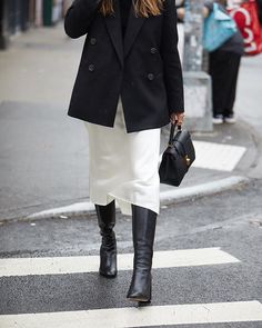 Winter Wardrobe, Savannah, Savannah Chat, Normcore, Fashion Inspo, Fall Winter, Street Style, Blazer