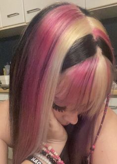 Pride Hair Color, Mcbling Hair, Neapolitan Hair, Y2k Hairstyles, Ramona Flowers, Hair Dyes, Pretty Hair Color