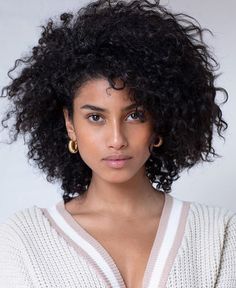 Imaan Hammam Imaan Hammam, Penteado Cabelo Curto, Short Natural Hair Styles, African Beauty, Curly Girl, Afro Hairstyles, Big Hair, Curly Hair Styles Naturally