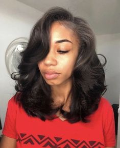 Curled Bob Hairstyle, Pressed Natural Hair, Silk Press Natural Hair, Wavy Bob Hairstyles, Short Curls, Long Dark Hair, Silk Press, Penteado Cabelo Curto, Lace Hair