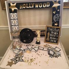 the hollywood sign is surrounded by other items on display in this photobooting area