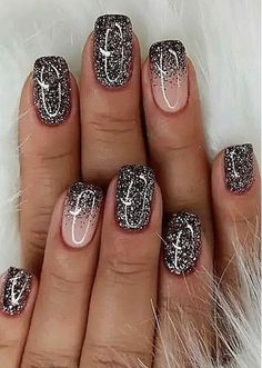 New Years Nail Designs, Glitter Gel Nails, Party Nails, New Year's Nails, Fancy Nails, Short Acrylic Nails, Gorgeous Nails