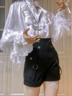 Modern Prince Outfit, Fem Outfits For Men, Ouji Shorts, Ouji Aesthetic, Angelic Clothes, Poet Fashion, Frilly Outfits, Ouji Outfit, Fluffy Outfits