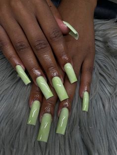 Shimmer Green Nails, Nail Aesthetics, Almond Acrylic Nails Designs, Tapered Square Nails, Dope Nail Designs, Sparkly Nails, Luxury Nails, Dream Nails