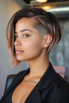 A woman with a side-swept bob and undercut, featuring dusky pink tips Disconnected Haircut, Types Of Hair Color, Undercut Hairstyles Women, Undercut Long Hair, Half Shaved Hair, Shaved Side Hairstyles, Disconnected Undercut, Short Hair Undercut, Long Pixie