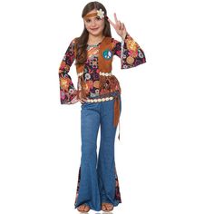 Be a hip hippie in this cool 70s costume! Featuring a classic floral top with a fringed vest and bell bottoms, this outfit will give you an authentic retro look! Size: medium. Gender: female. Age Group: adult. 70s Dress Up Ideas, Hippie Costume Kids, 70s Dress Up, Costumes For Teenage Girl, Black Halloween Dress, 70s Outfits