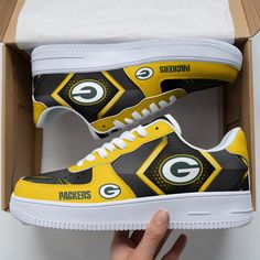 the green bay packers sneakers are in a box