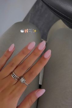 Milky Pink Nails, Paznokcie Hello Kitty, Kutek Disney, Milky Pink, Milky Nails, Smink Inspiration, Basic Nails, Casual Nails, Makijaż Smokey Eye