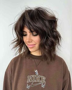 43 Coolest Long Choppy Bob Haircuts for That Beachy Lob Look Long Choppy Bobs, Messy Haircut, Choppy Haircuts, Choppy Bob Haircuts, Edgy Haircuts, Choppy Bob Hairstyles, Bob Haircut With Bangs, Layered Bob Hairstyles, Lob Haircut