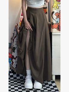 Lasaky - Stylish Brown High-Waisted Umbrella Skirt with Pleated Design Brown Long Skirt, Pleated Skirt Long, Brown Pleated Skirt, Long Dress Patterns, White Lace Skirt, Umbrella Skirt, Umbrella Designs, Stylish Skirts, Maxi Dress Pattern