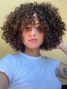 Curly Hair Hairdos, Short Curly Cuts, Kort Bob, Curly Haircut, Natural Curly Hair Cuts, Bob Haircut Curly, Mixed Curly Hair, Natural Curly Hair, Curly Hair Photos