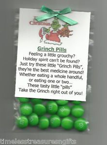 NEW-Grinch-Pills-Chocolate-Candy-Stocking-Stuffer-Novelty-Gag-Gift-Humbug Grinch Pills, Cadeau Diy, Homemade Christmas Gifts, Christmas Goodies, Noel Christmas, Homemade Christmas, Xmas Crafts, Gag Gifts