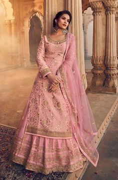 Western Lehenga, Lehenga Choli Designs, Pink Anarkali, Kurti Style, Lehenga Suit, Gown Suit, Embroidered Kurti, Lehenga Style, Light Pink Dress