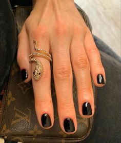 Black Nails Shellac, Black Shellac, Nail Ring, Dark Nails, Heart Nails, Fall Nails, Green Nails