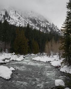 Snowy Mountains in Leavenworth, WA European Christmas, Winter Road, Christmas Experiences, Hallmark Movie, Front Street, Movie Set, Gift Shops, Usa Travel Guide, Cascade Mountains