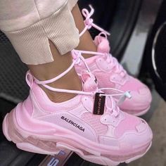 Pink Footwear, Afrikaanse Mode, Balenciaga Sneakers