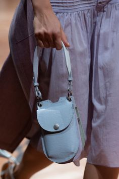 Jeans Projects, Funky Bags, Fashion Week Spring 2020, Woman Bag, Denim Handbags, Popular Handbags, Shoe Pattern, 2020 Fashion